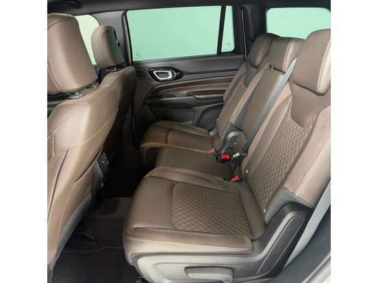 JEEP-COMMANDER-2.0 HURRICANE 4 TURBO GASOLINA OVERLAND AT9 JEEP-COMMANDER-2025