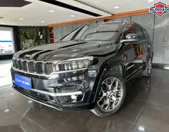 JEEP COMMANDER 2.0 TD380 TURBO DIESEL OVERLAND AT9 JEEP COMMANDER 2.0 TD380 TURBO DIESEL OVERLAND AT9