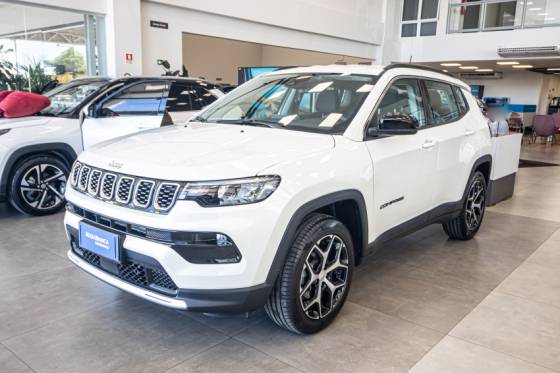 JEEP COMPASS 1.3 T270 TURBO FLEX LONGITUDE AT6