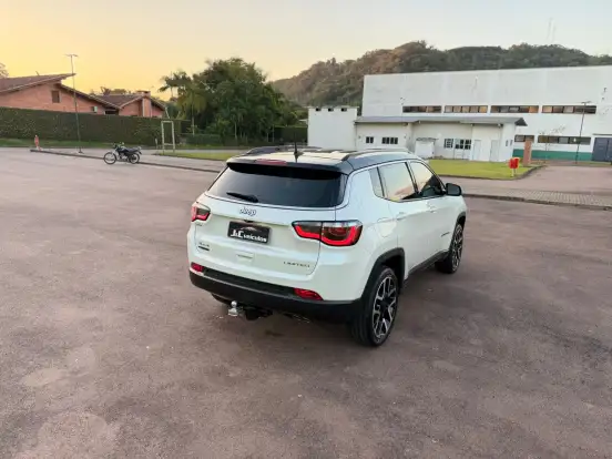 JEEP-COMPASS-2.0 16V DIESEL LIMITED 4X4 AUTOMÁTICO JEEP-COMPASS-2019