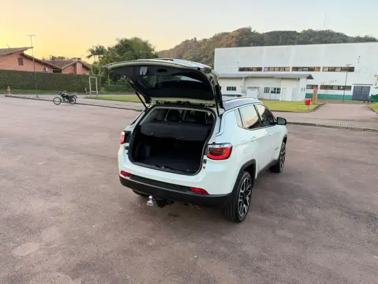 JEEP-COMPASS-2.0 16V DIESEL LIMITED 4X4 AUTOMÁTICO JEEP-COMPASS-2019