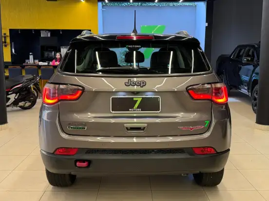JEEP-COMPASS-2.0 16V DIESEL TRAILHAWK 4X4 AUTOMÁTICO JEEP-COMPASS-2017