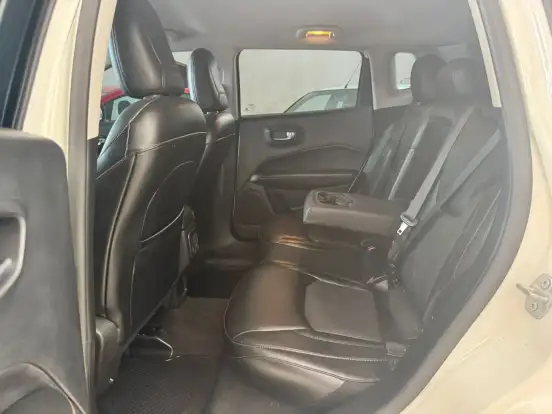 JEEP-COMPASS-2.0 16V FLEX LONGITUDE AUTOMÁTICO JEEP-COMPASS-2019