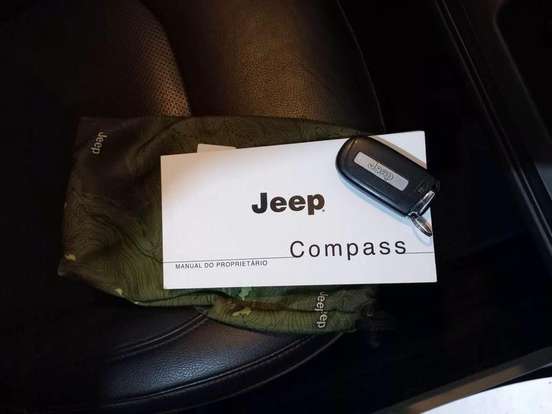 JEEP-COMPASS-2021