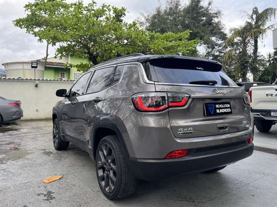JEEP-COMPASS-2.0 16V FLEX LIMITED AUTOMÁTICO JEEP-COMPASS-2018