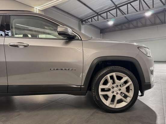 JEEP-COMPASS-2.0 16V FLEX LONGITUDE AUTOMÁTICO JEEP-COMPASS-2017