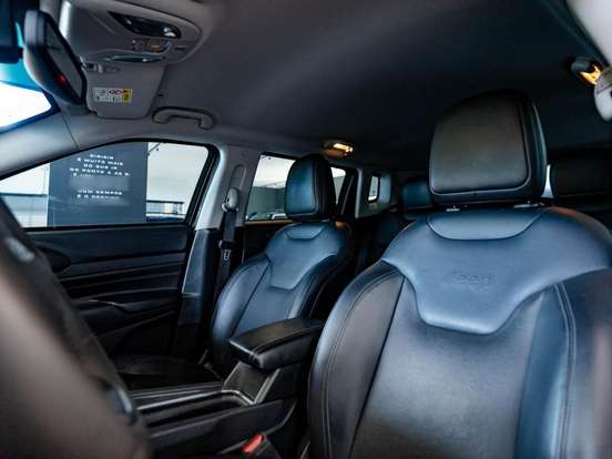 JEEP-COMPASS-2021