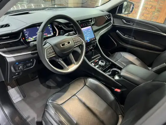 JEEP-GRAND CHEROKEE-2.0 TURBO HÍBRIDO 4XE AT8 JEEP-GRAND CHEROKEE-2023