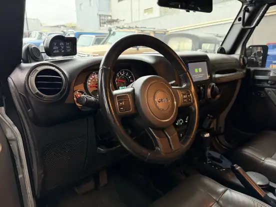 JEEP-WRANGLER-2012
