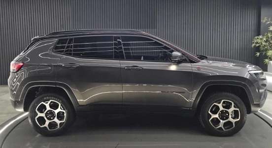 JEEP-COMPASS-2021