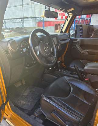 JEEP-WRANGLER-2014