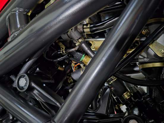 KASINSKI-COMET GT 650R-2011