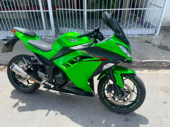 KAWASAKI NINJA 300 