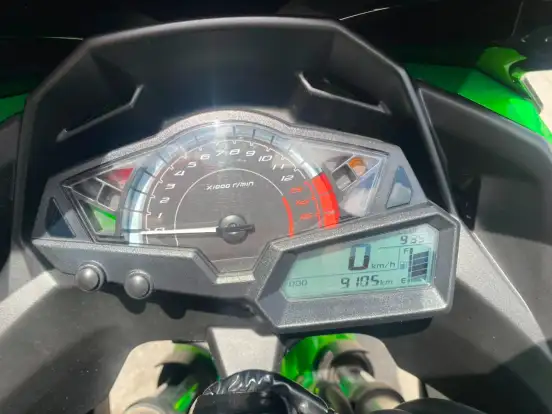 KAWASAKI-NINJA 300-2024