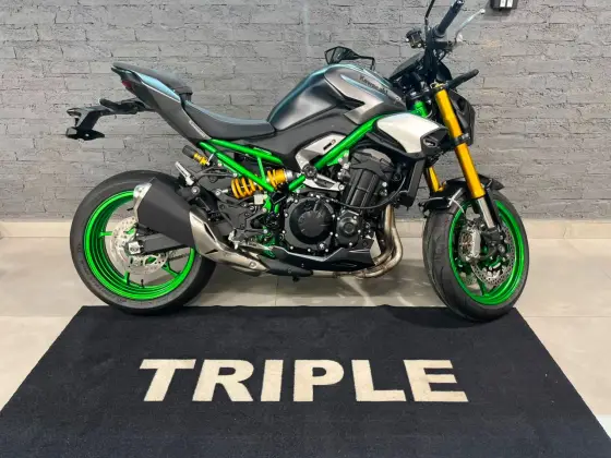 KAWASAKI Z900 R EDITION 