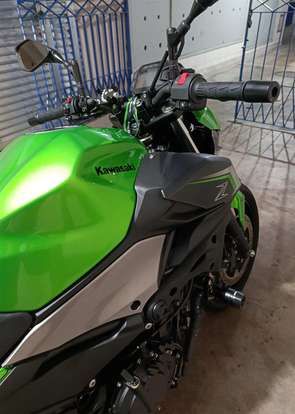 KAWASAKI-Z500 KAWASAKI-Z500-2025