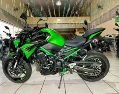KAWASAKI Z900 KAWASAKI Z900