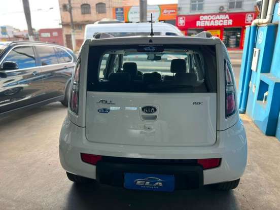 KIA-SOUL-2011
