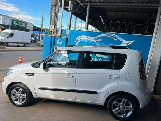 KIA-SOUL-1.6 EX 16V FLEX 4P AUTOMÁTICO KIA-SOUL-2011