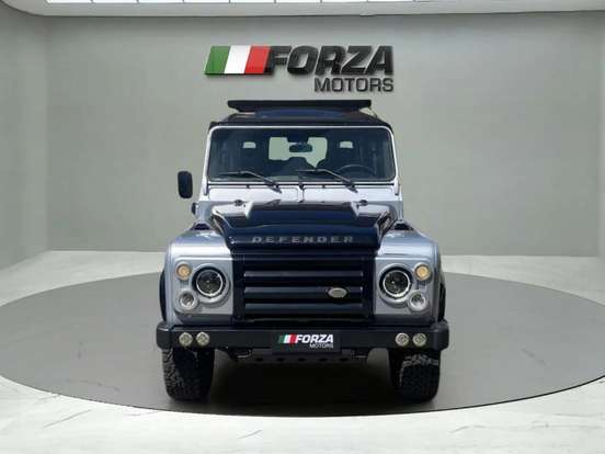 LAND ROVER-DEFENDER-2009