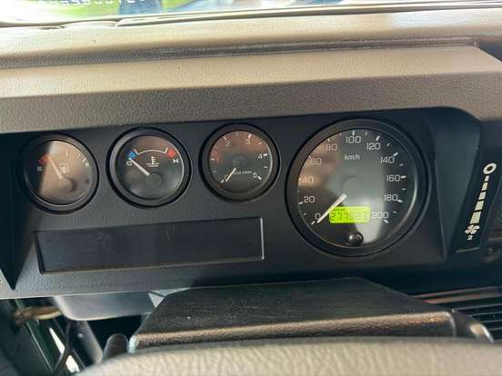 LAND ROVER-DEFENDER-2.5 SW HCPU 130 4X4 TURBO DIESEL 4P MANUAL LAND ROVER-DEFENDER-2005
