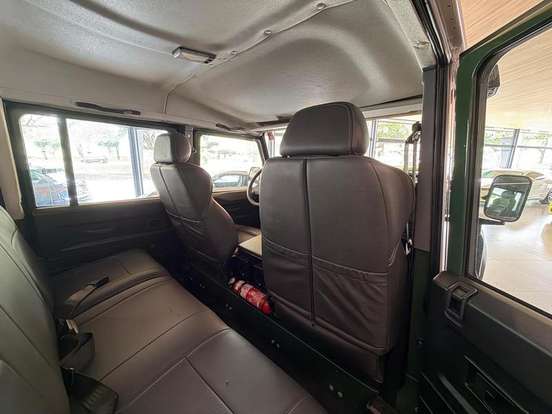 LAND ROVER-DEFENDER-2005