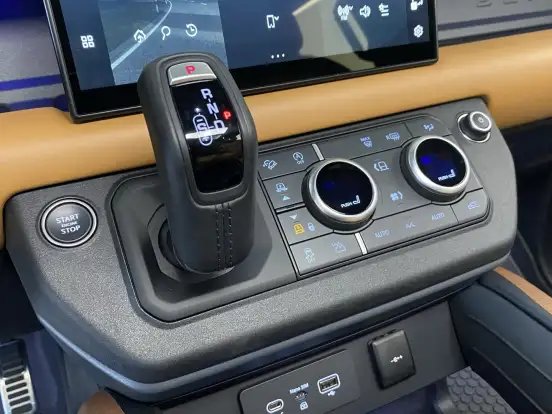 LAND ROVER-DEFENDER-2023