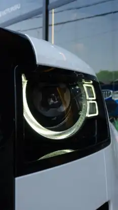 LAND ROVER-DEFENDER-2023
