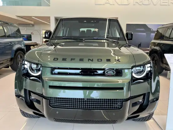 LAND ROVER-DEFENDER-2026