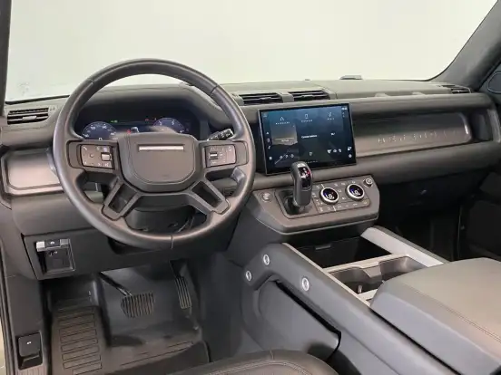LAND ROVER-DEFENDER-2024
