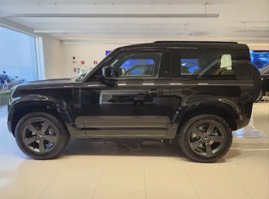 LAND ROVER-DEFENDER-2025