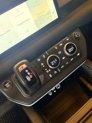 LAND ROVER-DEFENDER-2023