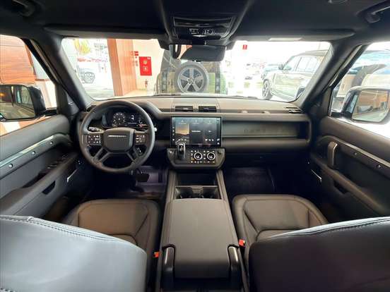 LAND ROVER-DEFENDER-3.0 D350 TURBO DIESEL MHEV 110 TROPHY EDITION AWD AUTOMÁTICO LAND ROVER-DEFENDER-2025