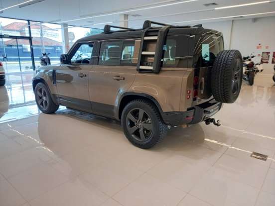 LAND ROVER-DEFENDER-2024
