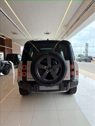 LAND ROVER-DEFENDER-2026