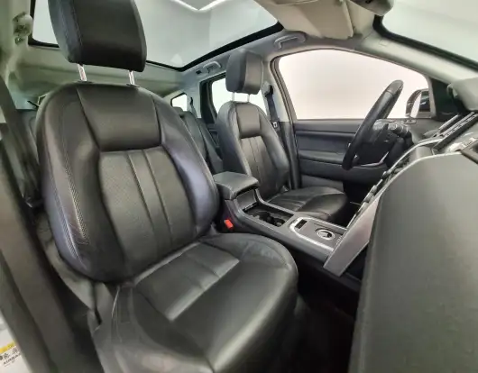 LAND ROVER-DISCOVERY SPORT-2015