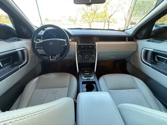 LAND ROVER-DISCOVERY SPORT-2018