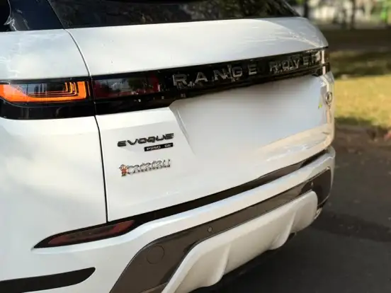 LAND ROVER-RANGE ROVER EVOQUE-2.0 P250 FLEX R-DYNAMIC SE AWD AUTOMÁTICO LAND ROVER-RANGE ROVER EVOQUE-2020