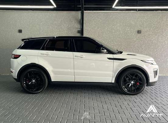 LAND ROVER-RANGE ROVER EVOQUE-2.0 SE DYNAMIC 4WD 16V GASOLINA 4P AUTOMÁTICO LAND ROVER-RANGE ROVER EVOQUE-2017