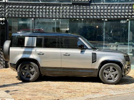 LAND ROVER-DEFENDER-2024