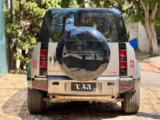 LAND ROVER-DEFENDER-2024