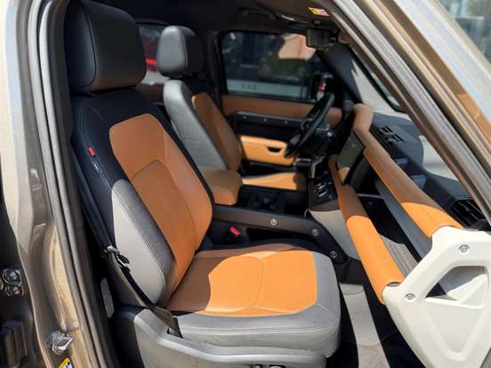 LAND ROVER-DEFENDER-2024