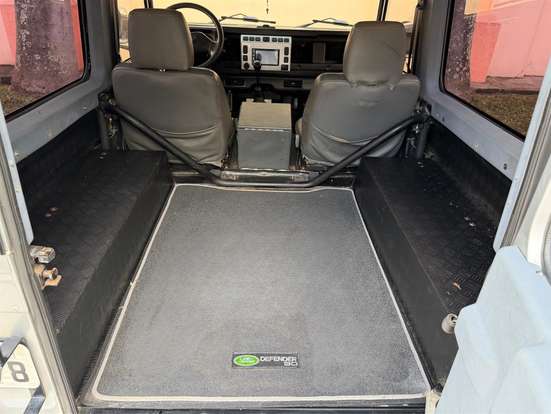 LAND ROVER-DEFENDER-2002