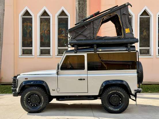 LAND ROVER-DEFENDER-2.5 90 SW TETO RIGIDO 4X4 TURBO INTERCOOLER DIESEL 2P MANUAL LAND ROVER-DEFENDER-2002