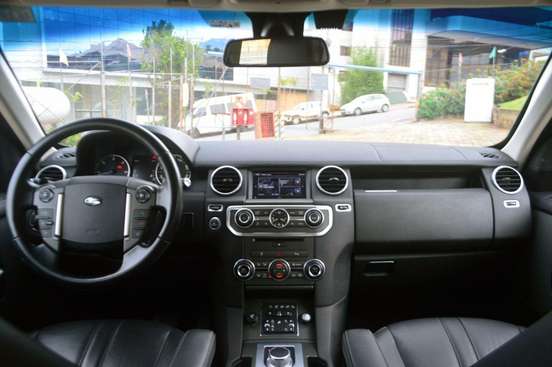 LAND ROVER-DISCOVERY 4-2015
