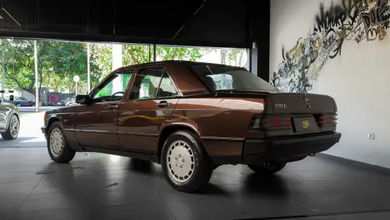 MERCEDES-BENZ-190 E-1983