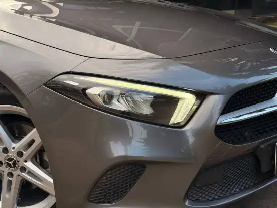 MERCEDES-BENZ-A 200-2020