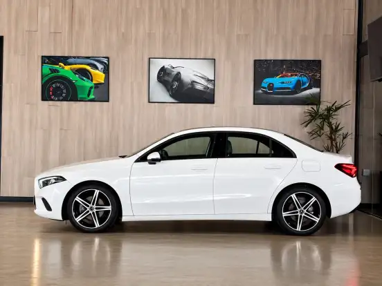 MERCEDES-BENZ-A 200-1.3 CGI GASOLINA STYLE SEDAN 7G-DCT MERCEDES-BENZ-A 200-2020