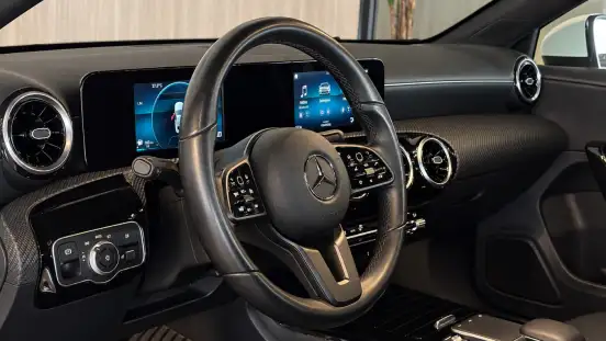 MERCEDES-BENZ-A 200-1.3 CGI GASOLINA STYLE SEDAN 7G-DCT MERCEDES-BENZ-A 200-2020