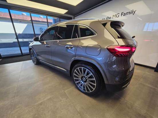 MERCEDES-BENZ-A 200-1.3 MHEV AMG LINE 7G-DCT MERCEDES-BENZ-A 200-2024